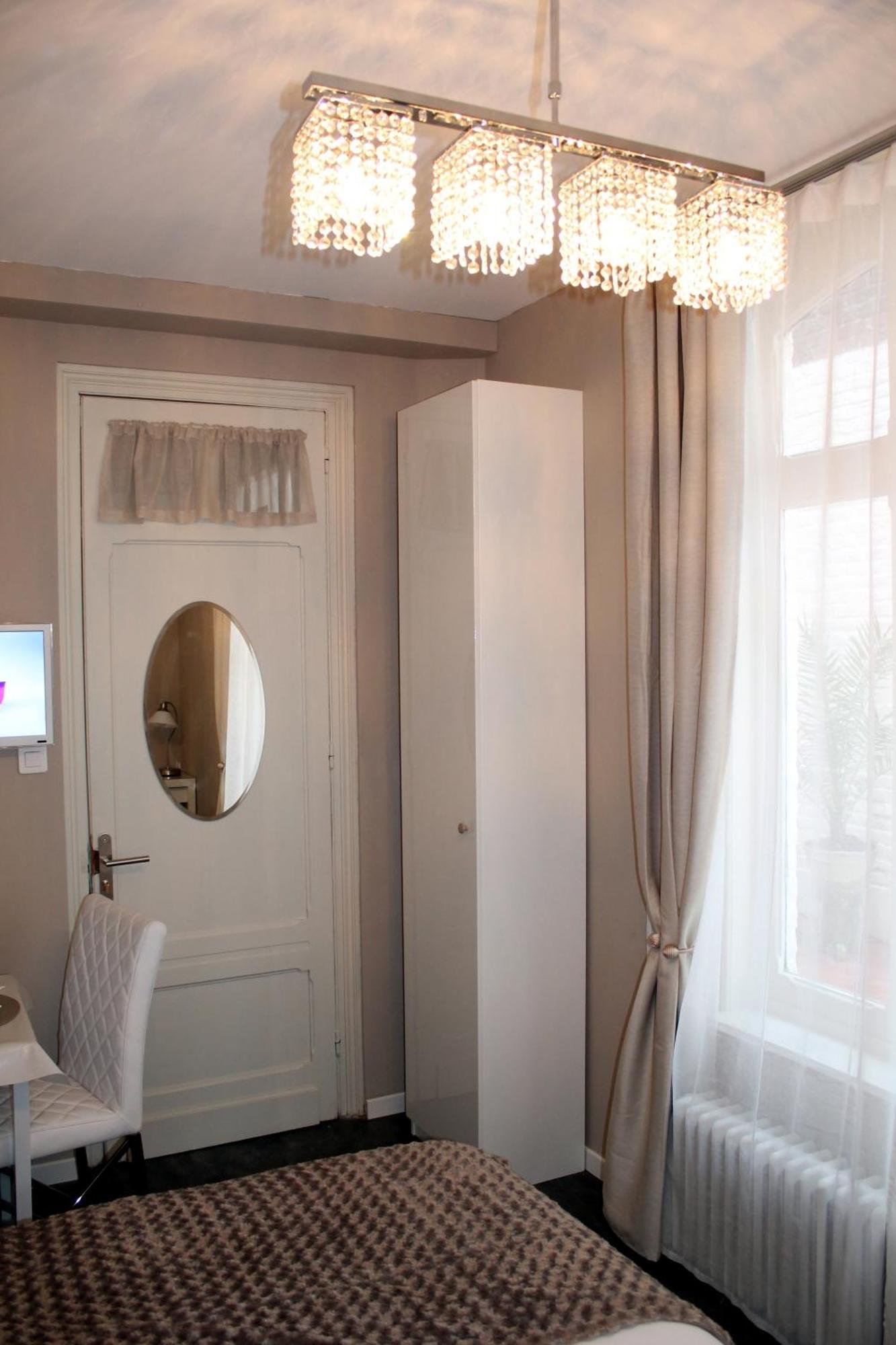 A La Fleur D Oranger - Lille La Madeleine Bed & Breakfast ลามาเดอเลน ภายนอก รูปภาพ