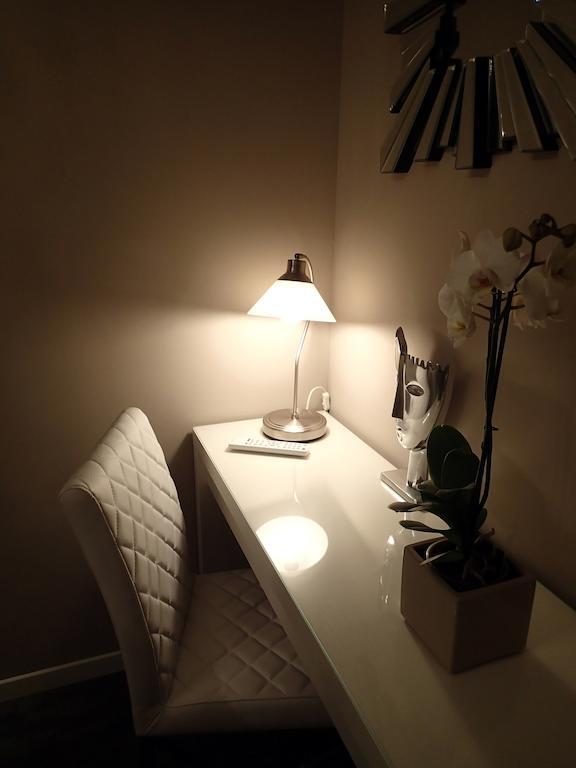 A La Fleur D Oranger - Lille La Madeleine Bed & Breakfast ลามาเดอเลน ห้อง รูปภาพ